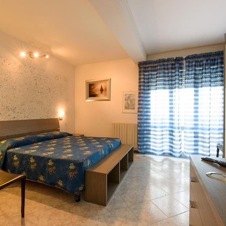 Hotel Residence Villa Jolanda Lido di Camaiore Eksteriør bilde
