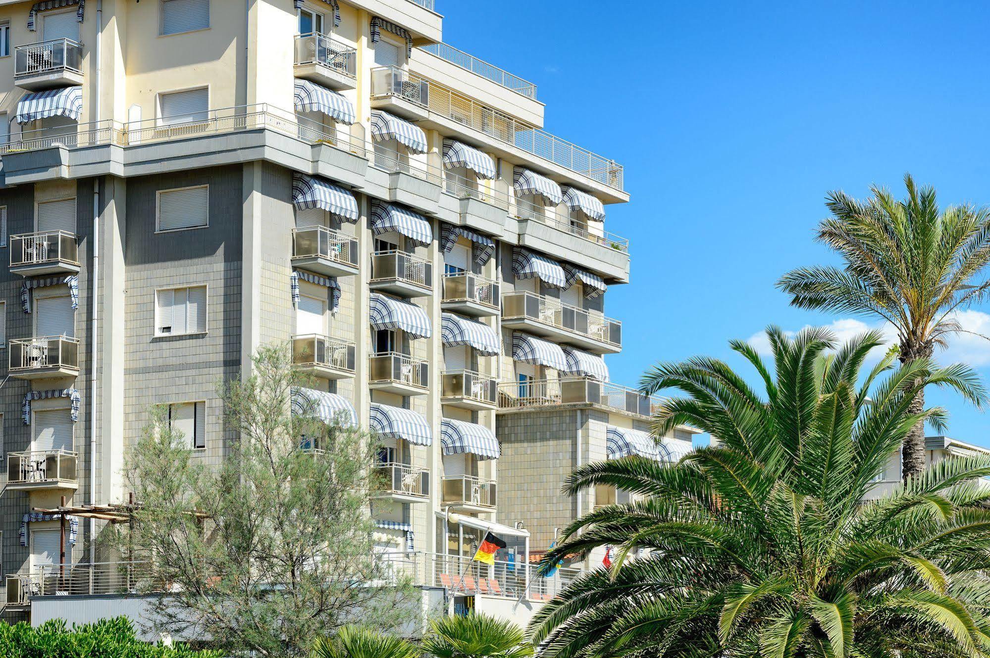 Hotel Residence Villa Jolanda Lido di Camaiore Eksteriør bilde