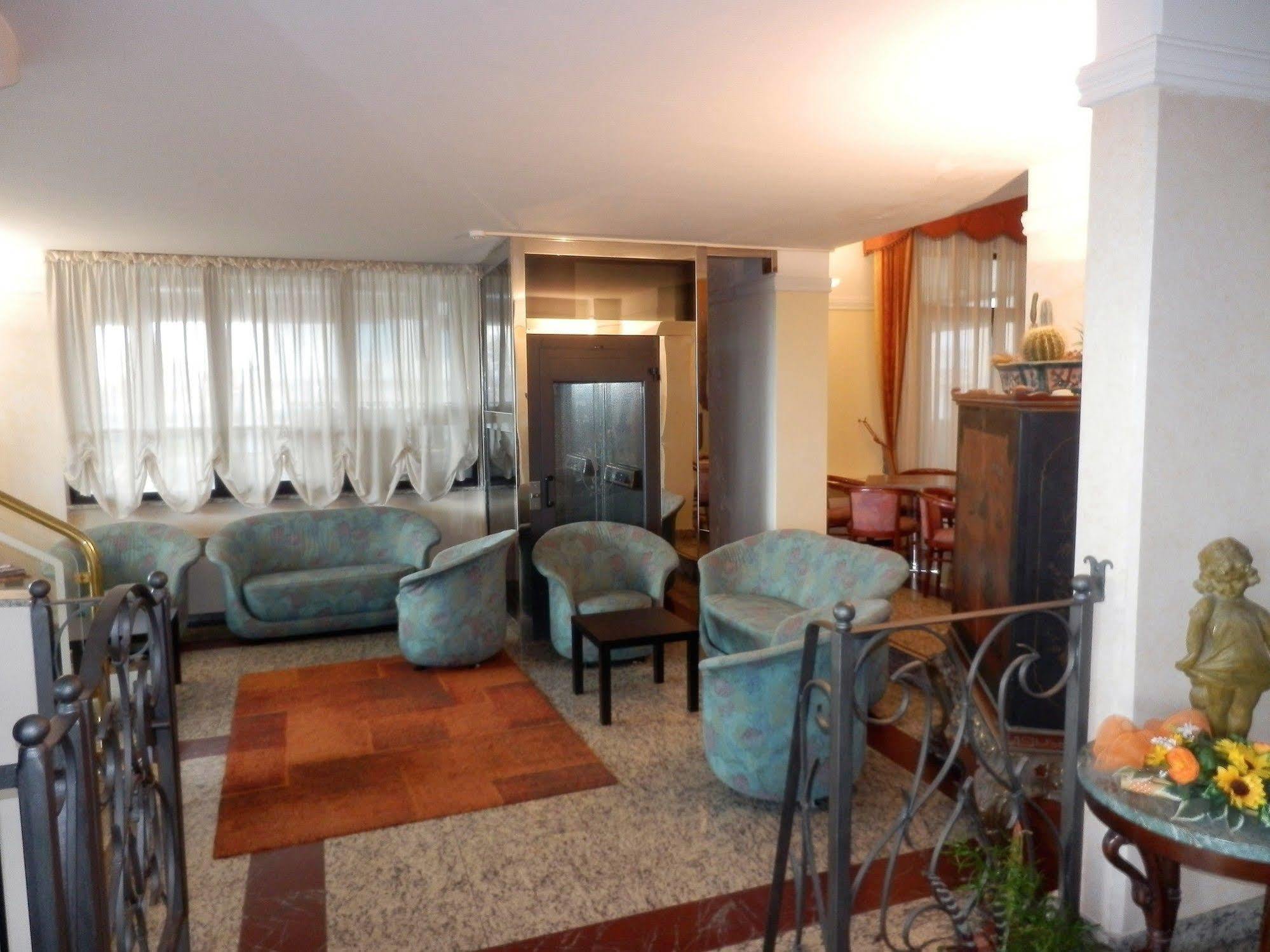 Hotel Residence Villa Jolanda Lido di Camaiore Eksteriør bilde